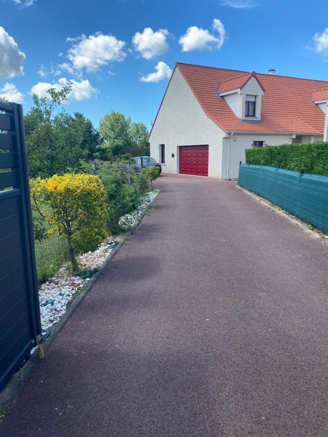 Aux Charmes Bed and Breakfast Isques Buitenkant foto