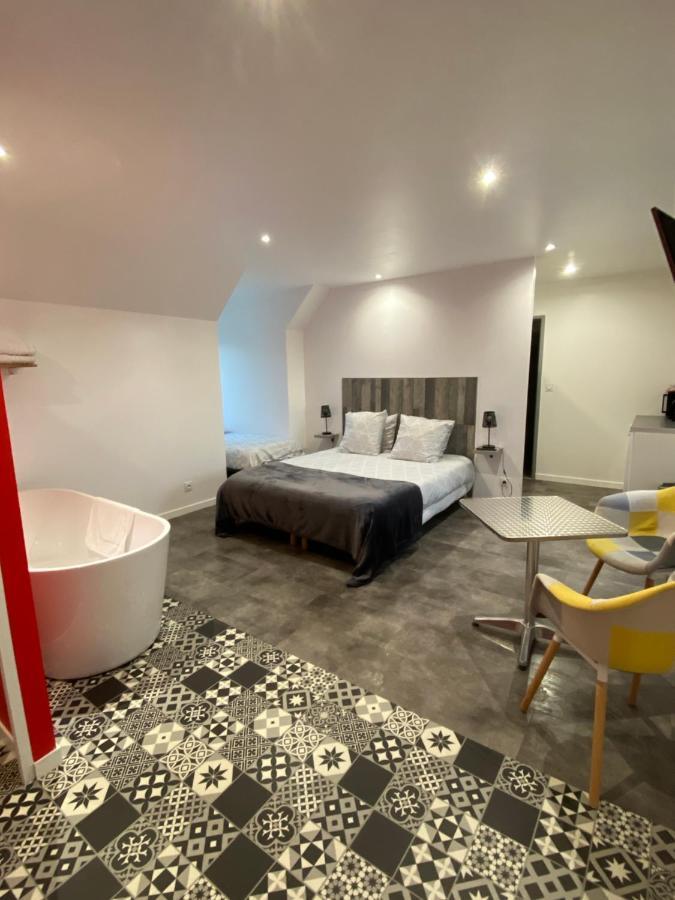 Aux Charmes Bed and Breakfast Isques Buitenkant foto